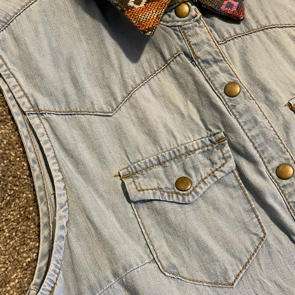 Forever 21 - Chambray Tank Top - Picture 3 of 4